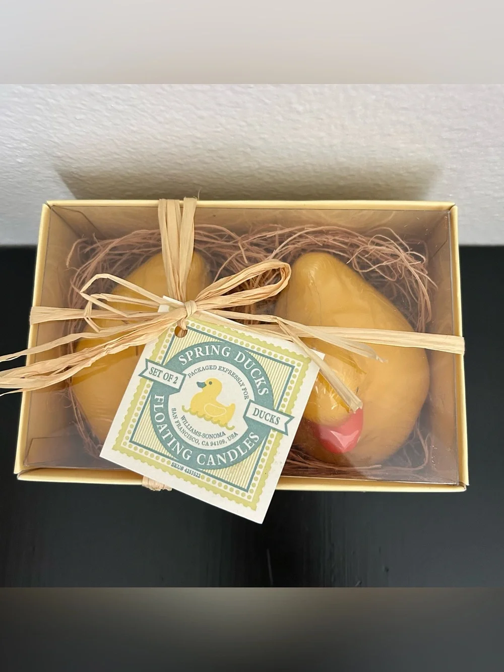 Williams Sonoma Spring Ducks Floating Candles Gift Decor Bath Cute Set of 2 NEW